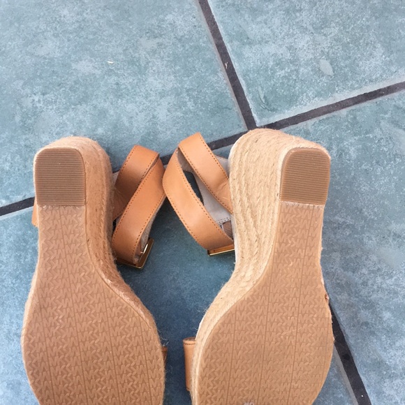 Michael Kors wedges - Picture 3 of 3